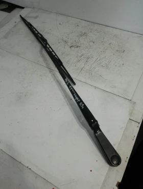 Рамо чистачка предно ляво Ланд Ровър Фрилендър тд4