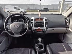 Kia Ceed 2.0 CRDI  Комби Ръчка, снимка 6