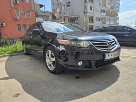 Honda Accord 2.4 с газ, снимка 1