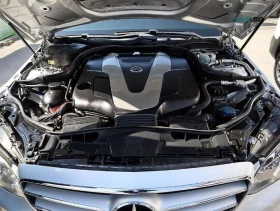Mercedes-Benz E 350 4MATIC / ПАНОРАМА / ОБДУХ / 360 / ПОДГРЕВИ , снимка 6
