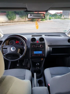 VW Caddy LIFE 1.6I ГАЗ /ОБСЛУЖЕН /, снимка 9