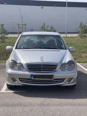 Mercedes-Benz C 220 Avantgarde, снимка 2