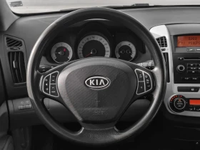 Kia Ceed 2.0 CRDI  Комби Ръчка - 2499 € / 4887.62 лв. - 15543436 7