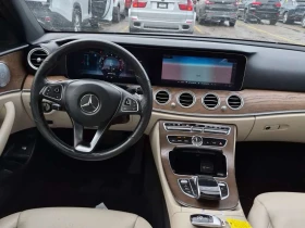 Mercedes-Benz E 400  * CARFAX * DISTRONIC * BURMESTER *  - 22400 € / 43810.59 лв. - 84873385 10