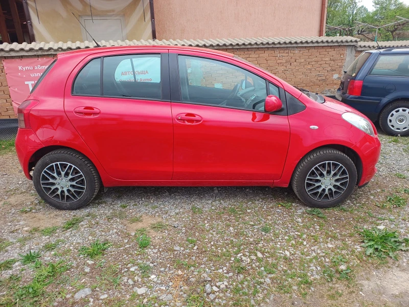 Toyota Yaris VVT-I/ 137000kм., снимка 4 - Автомобили и джипове - 45304702