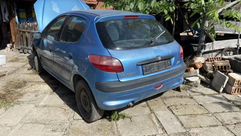 Peugeot 206, снимка 10 - Автомобили и джипове - 47805818