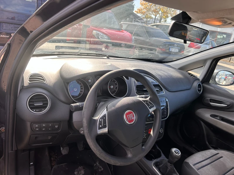 Fiat Punto 1.3MJET EURO 5 ЛИЗИНГ, снимка 11 - Автомобили и джипове - 47838052