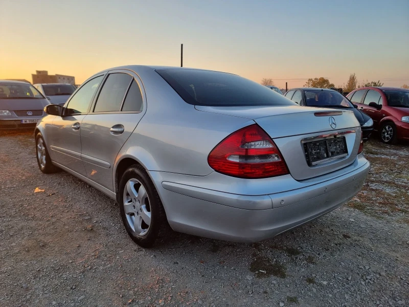 Mercedes-Benz E 320 CDI, снимка 8 - Автомобили и джипове - 48676390