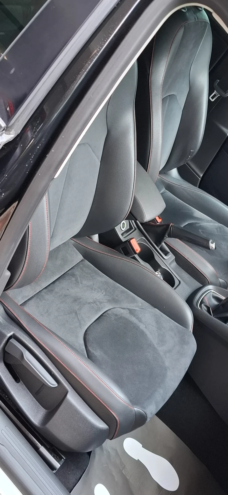 Seat Leon 2.0 184kc Fr Алкантара Камера Дистроник!!, снимка 7 - Автомобили и джипове - 51553302