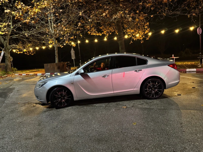 Opel Insignia, снимка 10 - Автомобили и джипове - 52910847