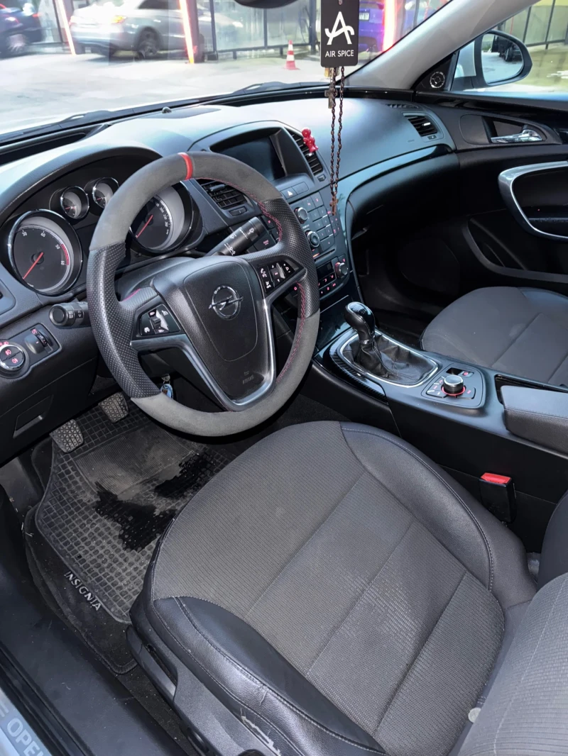 Opel Insignia, снимка 7 - Автомобили и джипове - 51844454