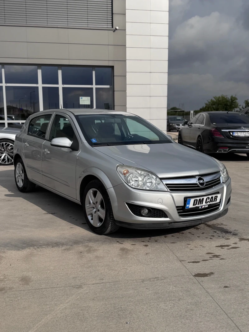 Opel Astra * 1.4 16v* , снимка 2 - Автомобили и джипове - 51882519