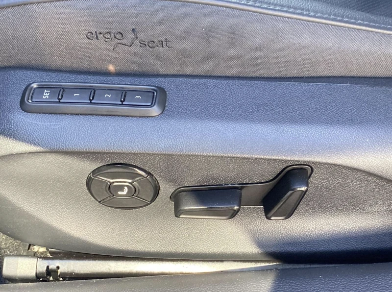 Skoda Superb 2.0TDI L&K 4x4 Гаранция/Head-up/360/Обдуване/Масаж, снимка 9 - Автомобили и джипове - 53306736