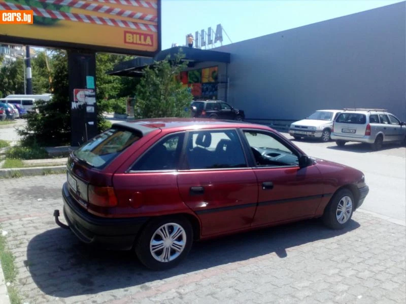 Opel Astra 1.6/75 моно, снимка 9 - Автомобили и джипове - 47480046