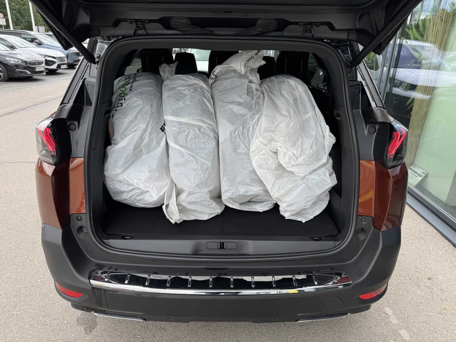 Peugeot 5008 New Line Up GT 1.2 PureTech 136 HYBRID 48V e-DCS6  - изображение 8