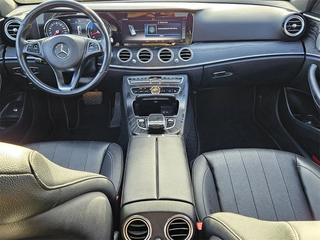 Mercedes-Benz E 400 4MATIC* Sport-Pkg* Burmester* Camera* BlackLeather - изображение 7