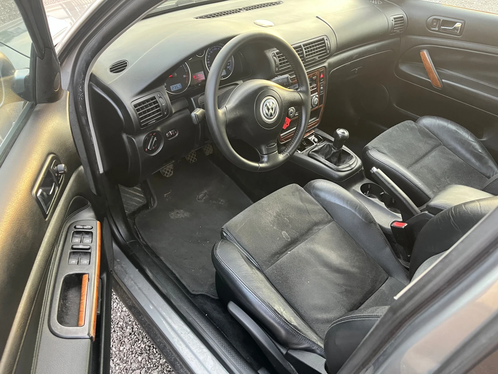 VW Passat 1.9TDI 131кс 6ск - изображение 7