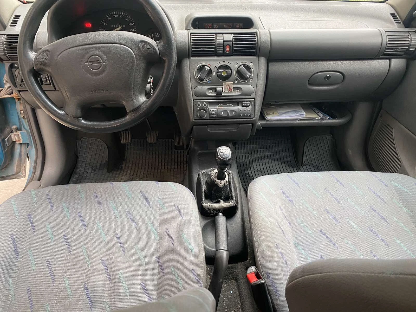 Opel Corsa 1.4i - изображение 6