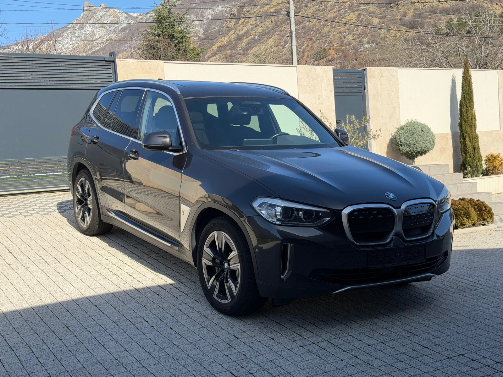 BMW iX3 ���� ���� | Mobile.bg � ����������� 4