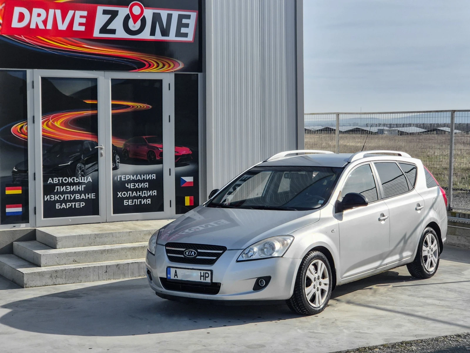 Kia Ceed 2.0 CRDI  Комби Ръчка