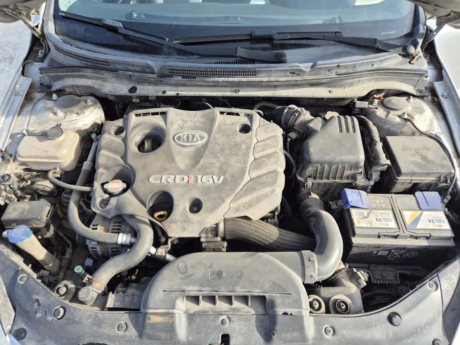 Kia Ceed 2.0 CRDI  Комби Ръчка, снимка 13 - Автомобили и джипове - 53685981