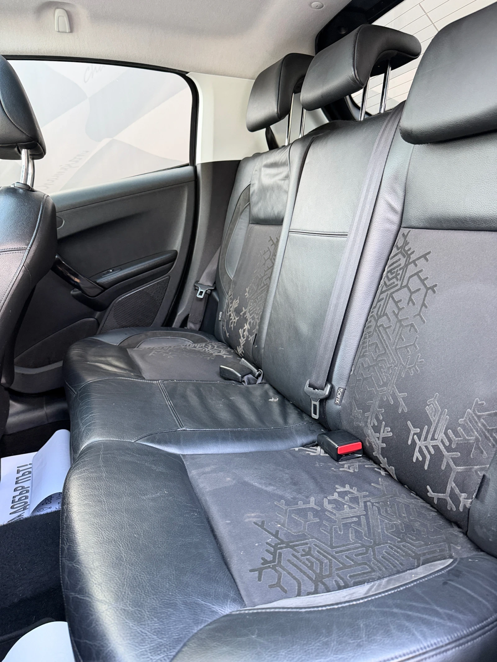 Peugeot 208, снимка 13 - Автомобили и джипове - 53825627