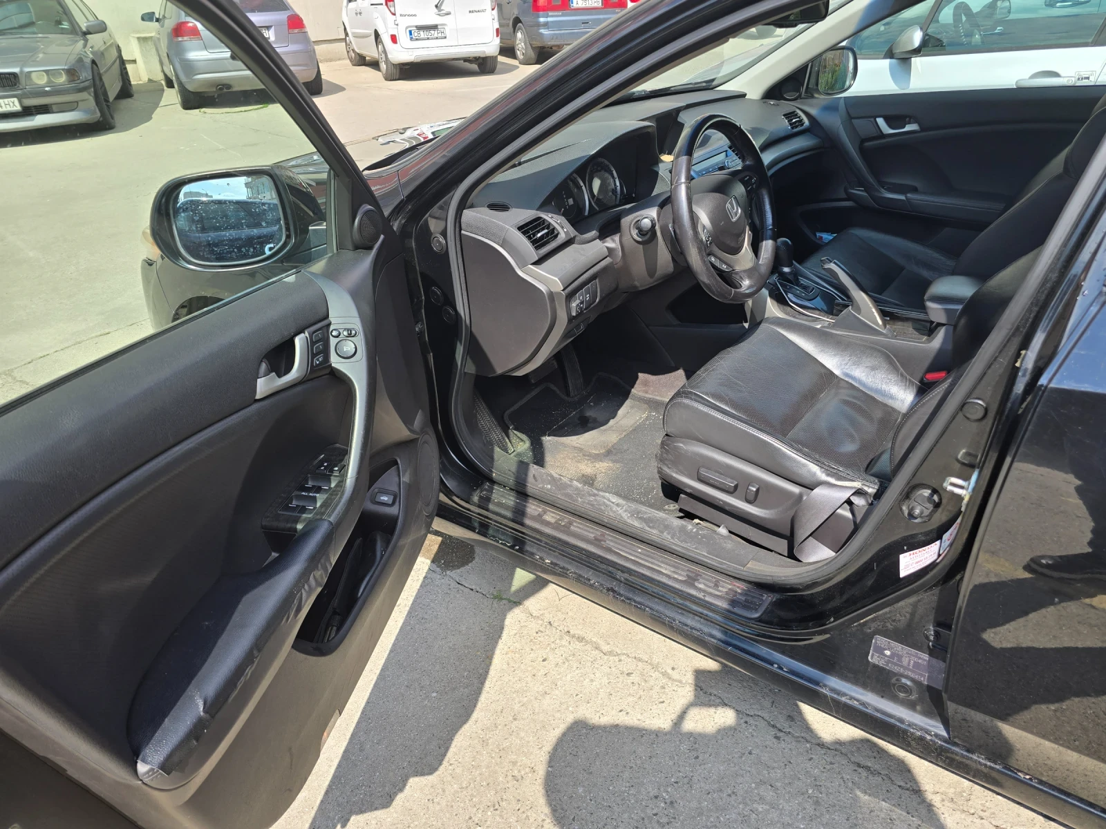 Honda Accord 2.4 с газ, снимка 10 - Автомобили и джипове - 54243490