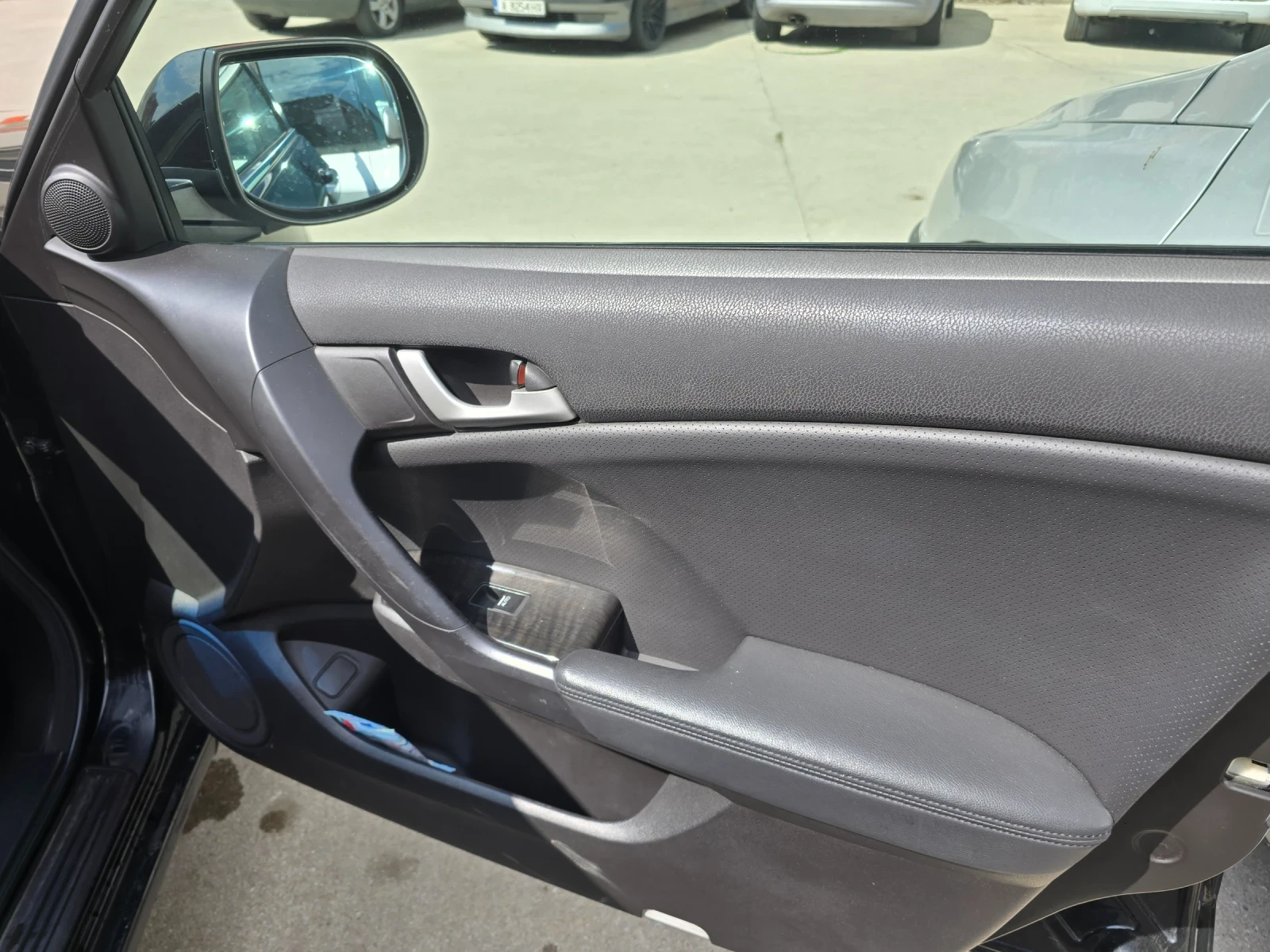 Honda Accord 2.4 с газ, снимка 7 - Автомобили и джипове - 54243490