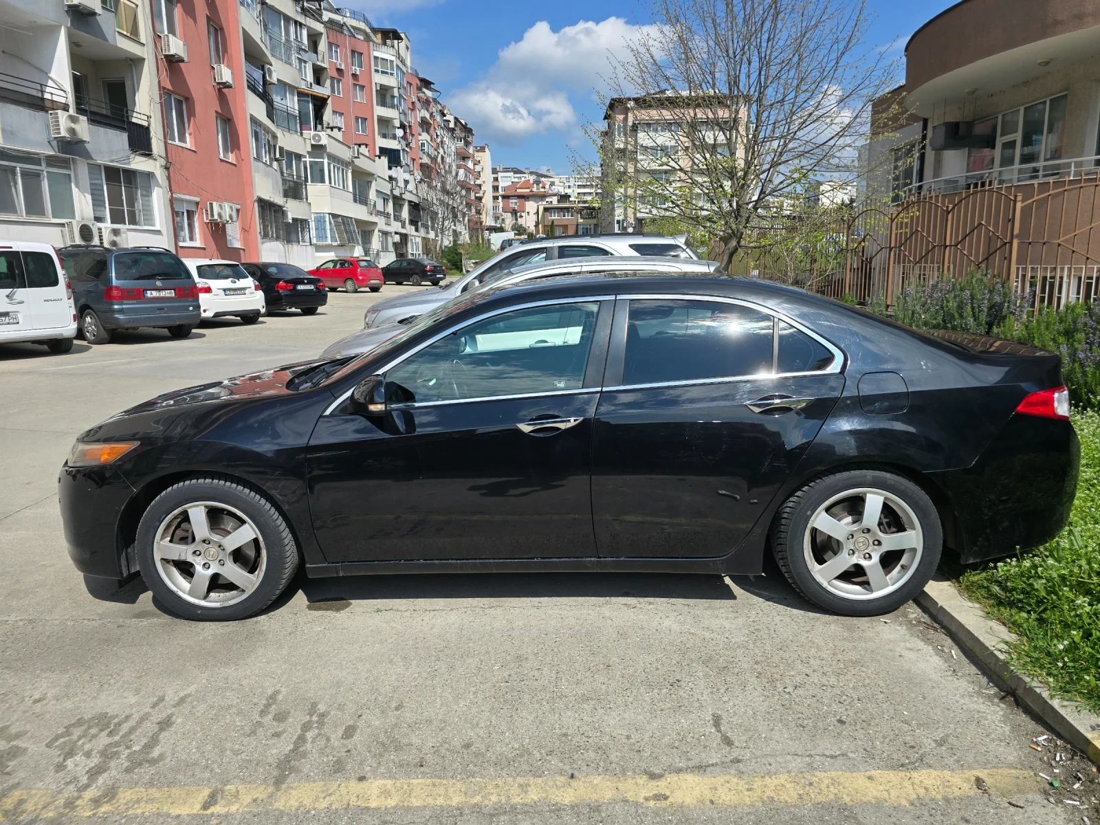 Honda Accord 2.4 с газ, снимка 3 - Автомобили и джипове - 54243490