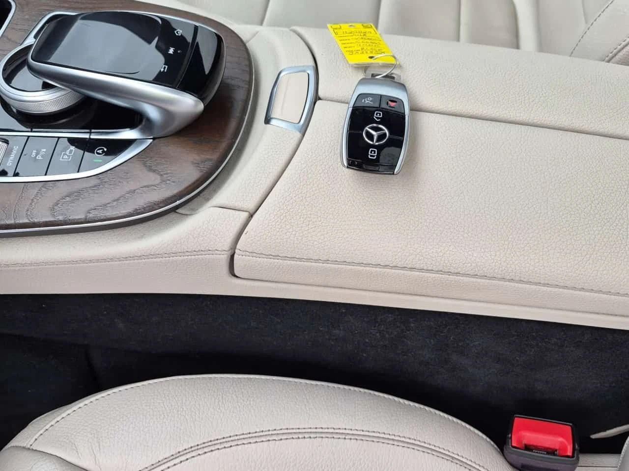 Mercedes-Benz E 400  * CARFAX * DISTRONIC * BURMESTER * , снимка 8 - Автомобили и джипове - 54248477