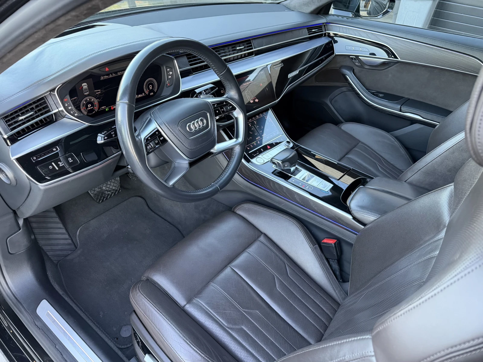 Audi A8 50TDI Long * 3xTV* PANO* LASER* OBDUH* FULL FULL M, снимка 8 - Автомобили и джипове - 54920841