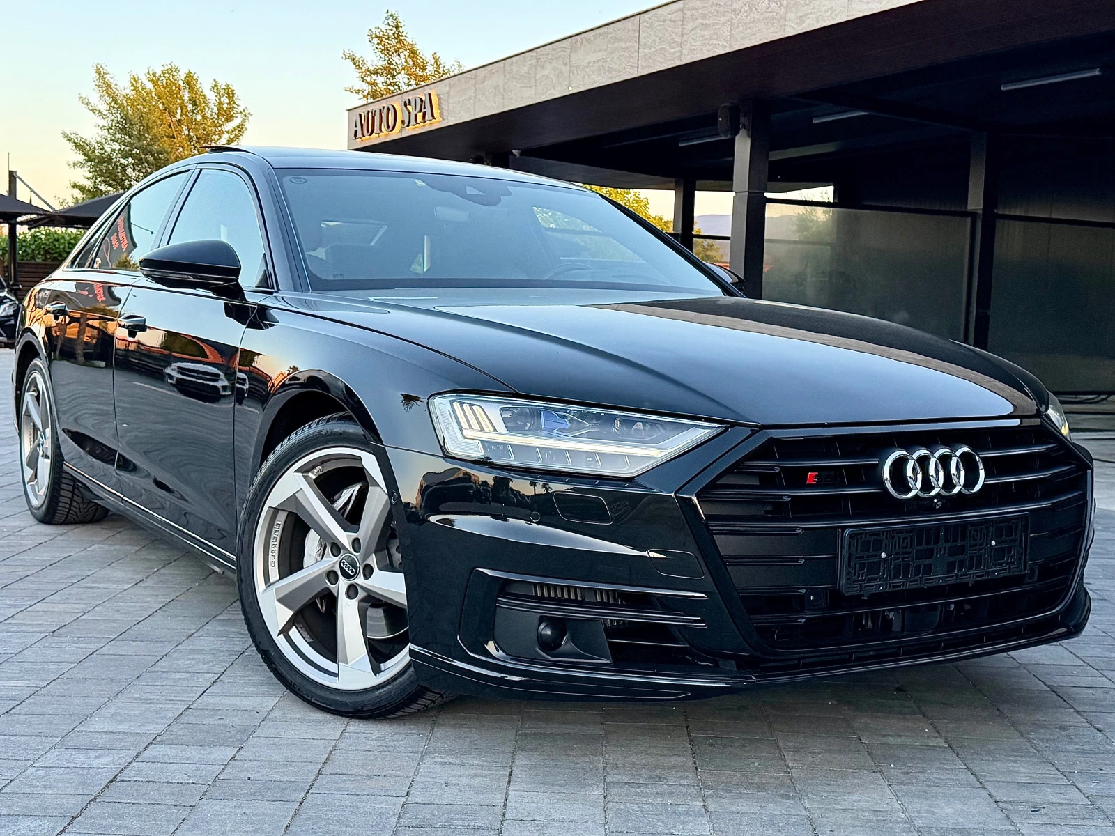 Audi A8 50TDI Long * 3xTV* PANO* LASER* OBDUH* FULL FULL M, снимка 3 - Автомобили и джипове - 54920841