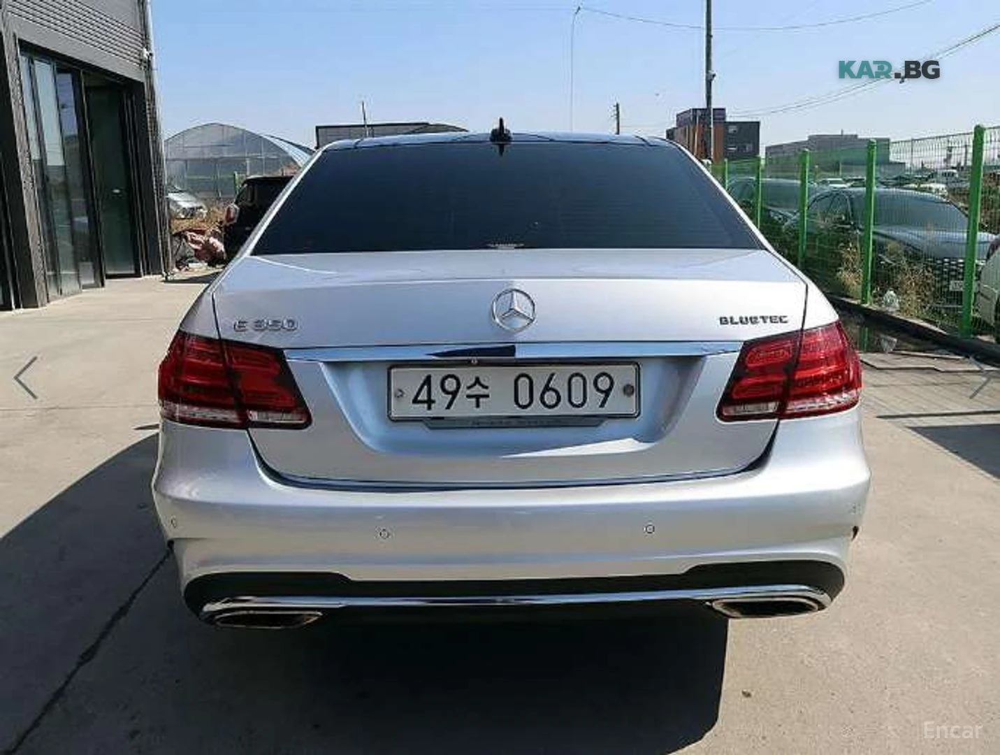 Mercedes-Benz E 350 4MATIC / ПАНОРАМА / ОБДУХ / 360 / ПОДГРЕВИ , снимка 4 - Автомобили и джипове - 55014050