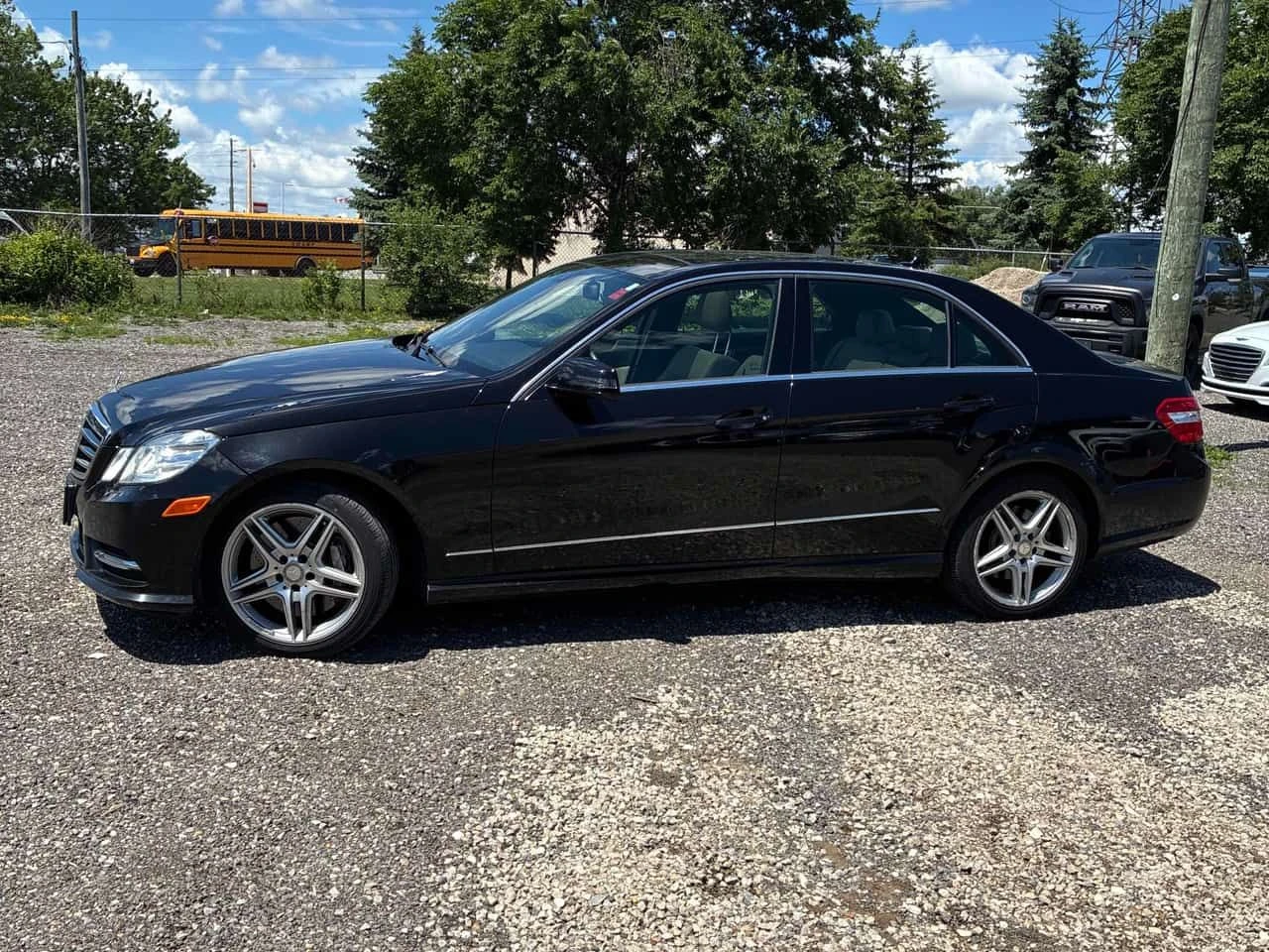 Mercedes-Benz E 500 4MATIC * ДИСТРОНИК* AMG PACK* АЛКАНТАРА* ПАНОРАМА*, снимка 3 - Автомобили и джипове - 55040493