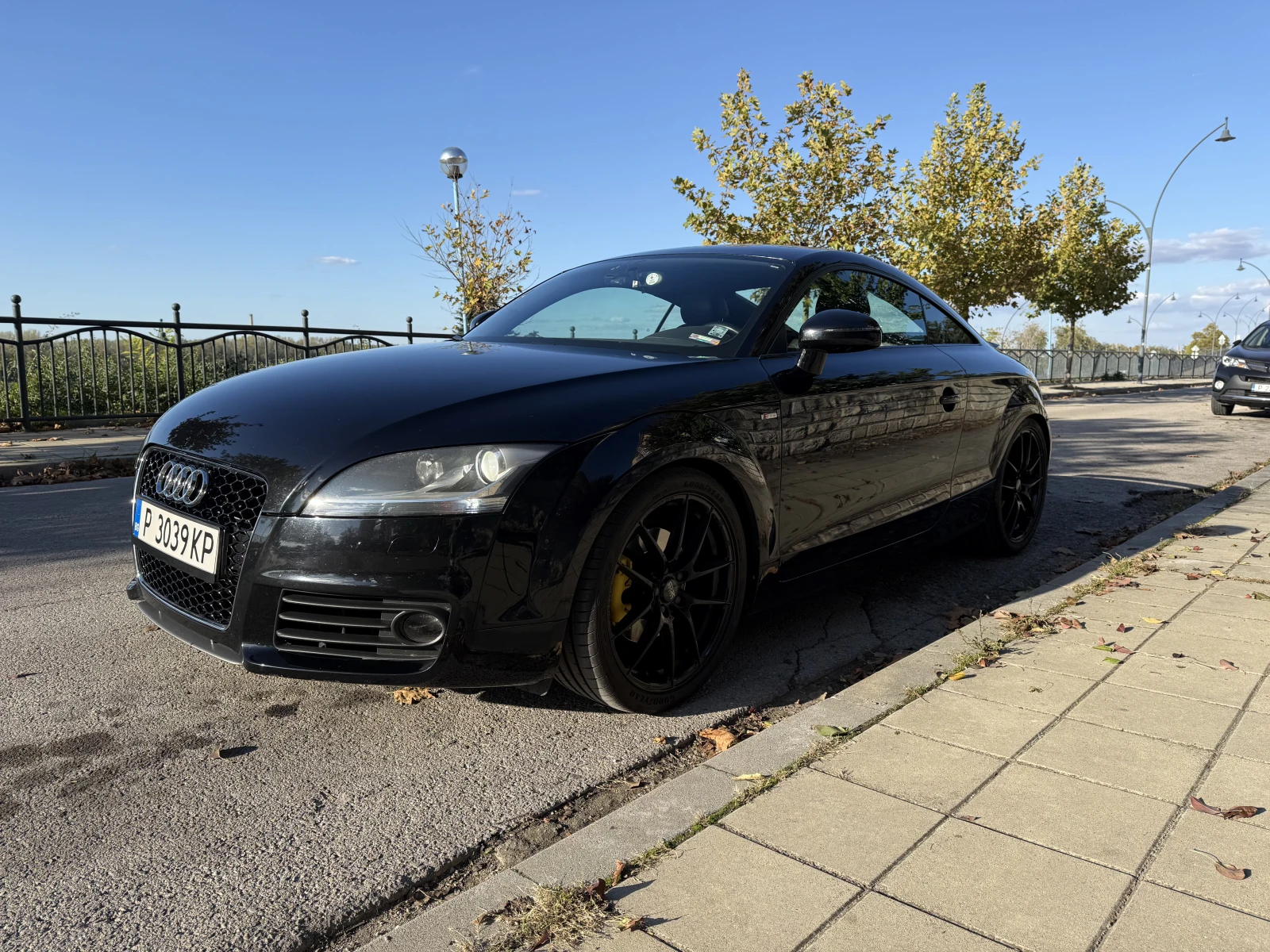 Audi Tt, снимка 2 - Автомобили и джипове - 55264784