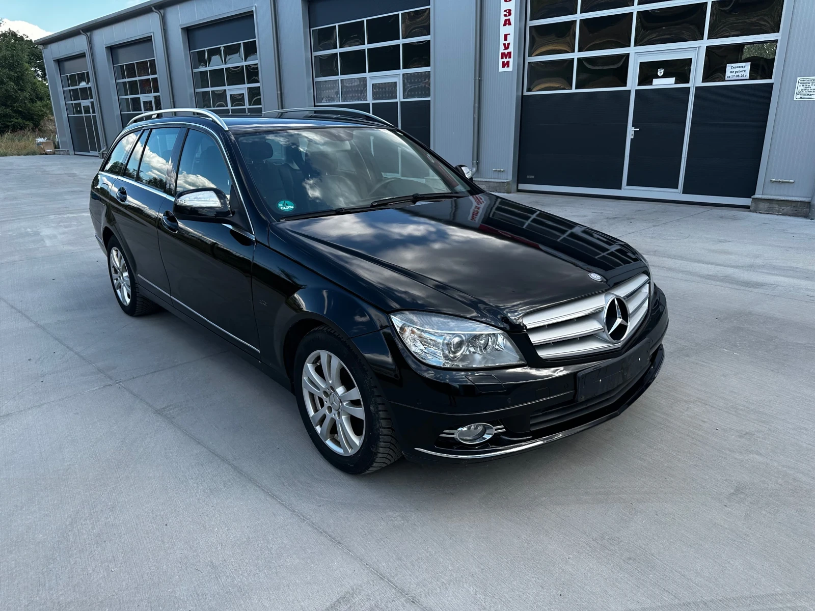 Mercedes-Benz C 220, снимка 3 - Автомобили и джипове - 56714283