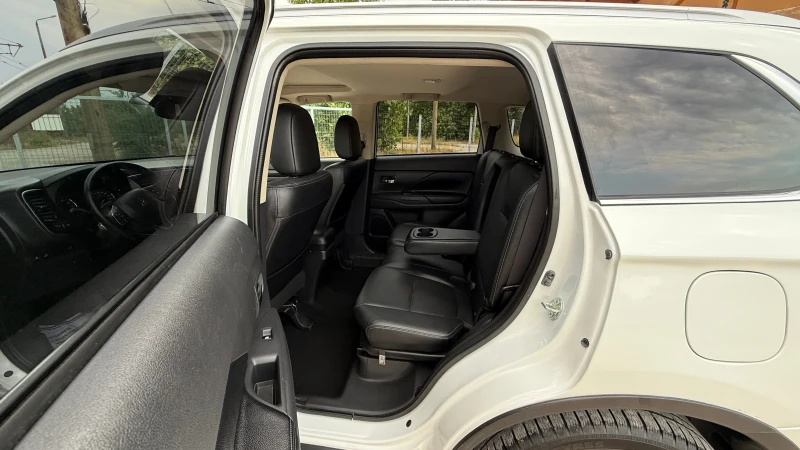 Mitsubishi Outlander 3.0-V6-FULL-7МЕСТА-КАНАДА, снимка 9 - Автомобили и джипове - 50994401