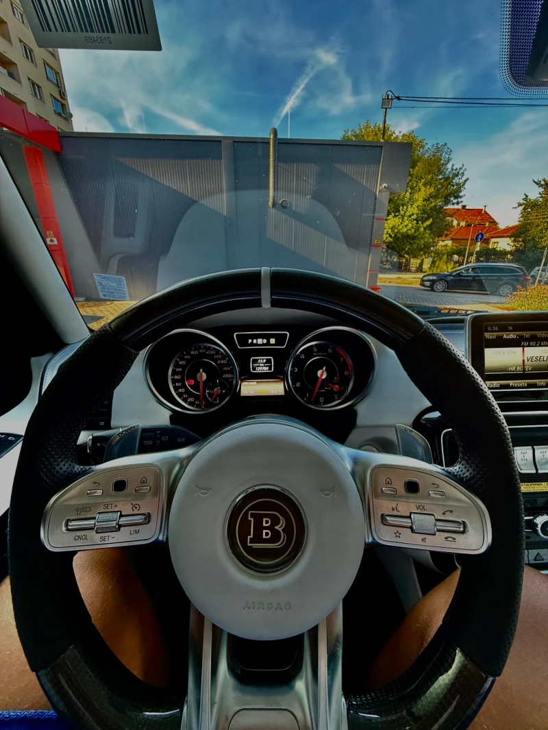 Mercedes-Benz G 63 AMG Джип, снимка 10 - Автомобили и джипове - 51947936