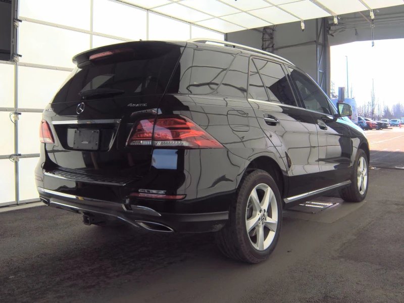 Mercedes-Benz GLE 400 4Matic, снимка 5 - Автомобили и джипове - 53211071