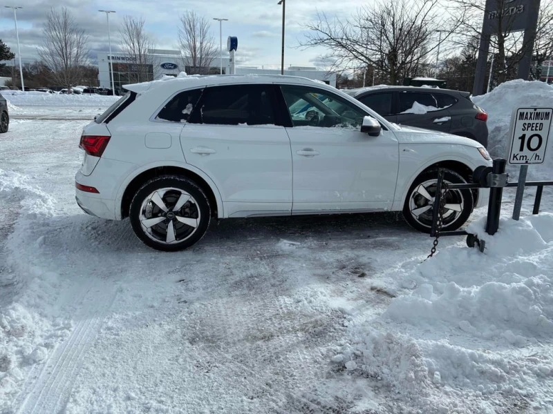 Audi Q5 / Progressiv / AWD / ПАНОРАМА / 2 КЛЮЧА / CARFAX, снимка 3 - Автомобили и джипове - 53356845
