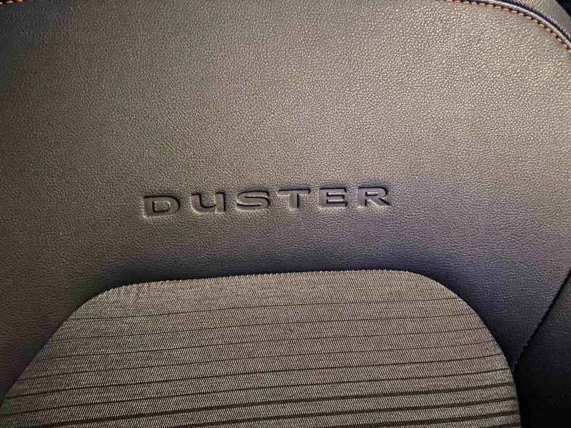 Dacia Duster 1.3 Tce 4x2, снимка 4 - Автомобили и джипове - 53502013