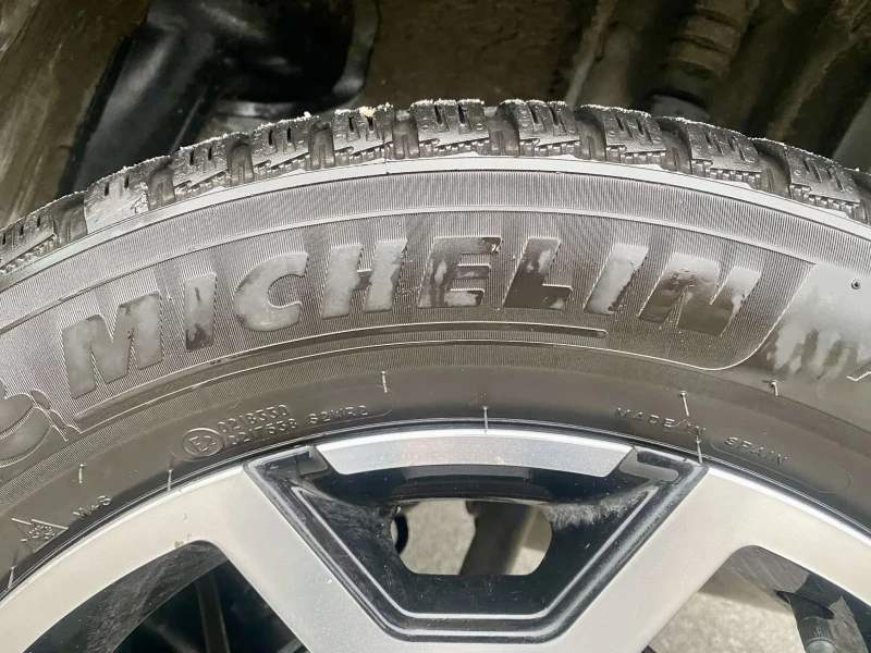 Dacia Duster 1.3 Tce 4x2, снимка 13 - Автомобили и джипове - 53502013