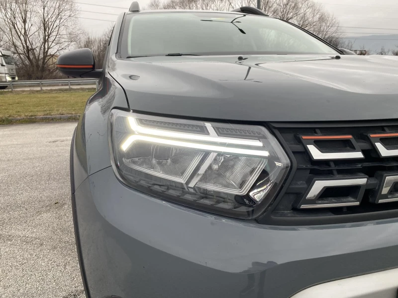 Dacia Duster 1.3 Tce 4x2, снимка 12 - Автомобили и джипове - 53502013