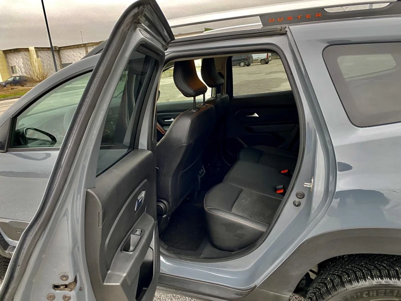 Dacia Duster 1.3 Tce 4x2, снимка 6 - Автомобили и джипове - 53502013
