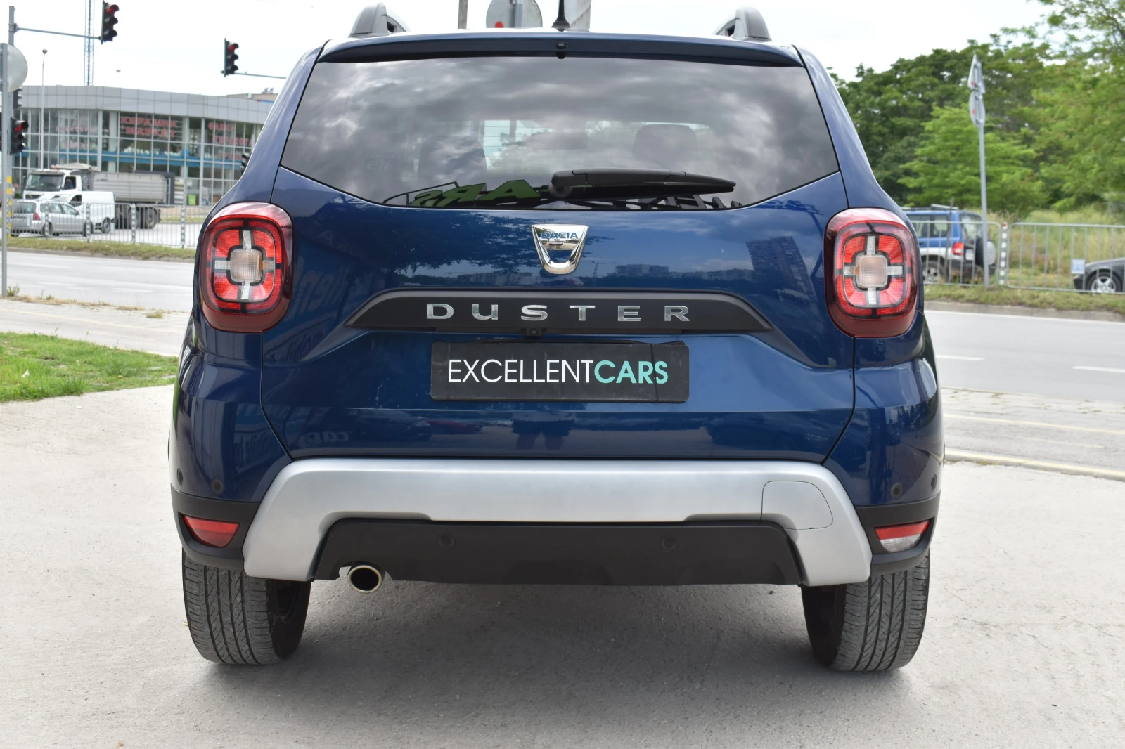Dacia Duster 1.33i* 4x4* 360CAMERA* Sport-Edition - изображение 5