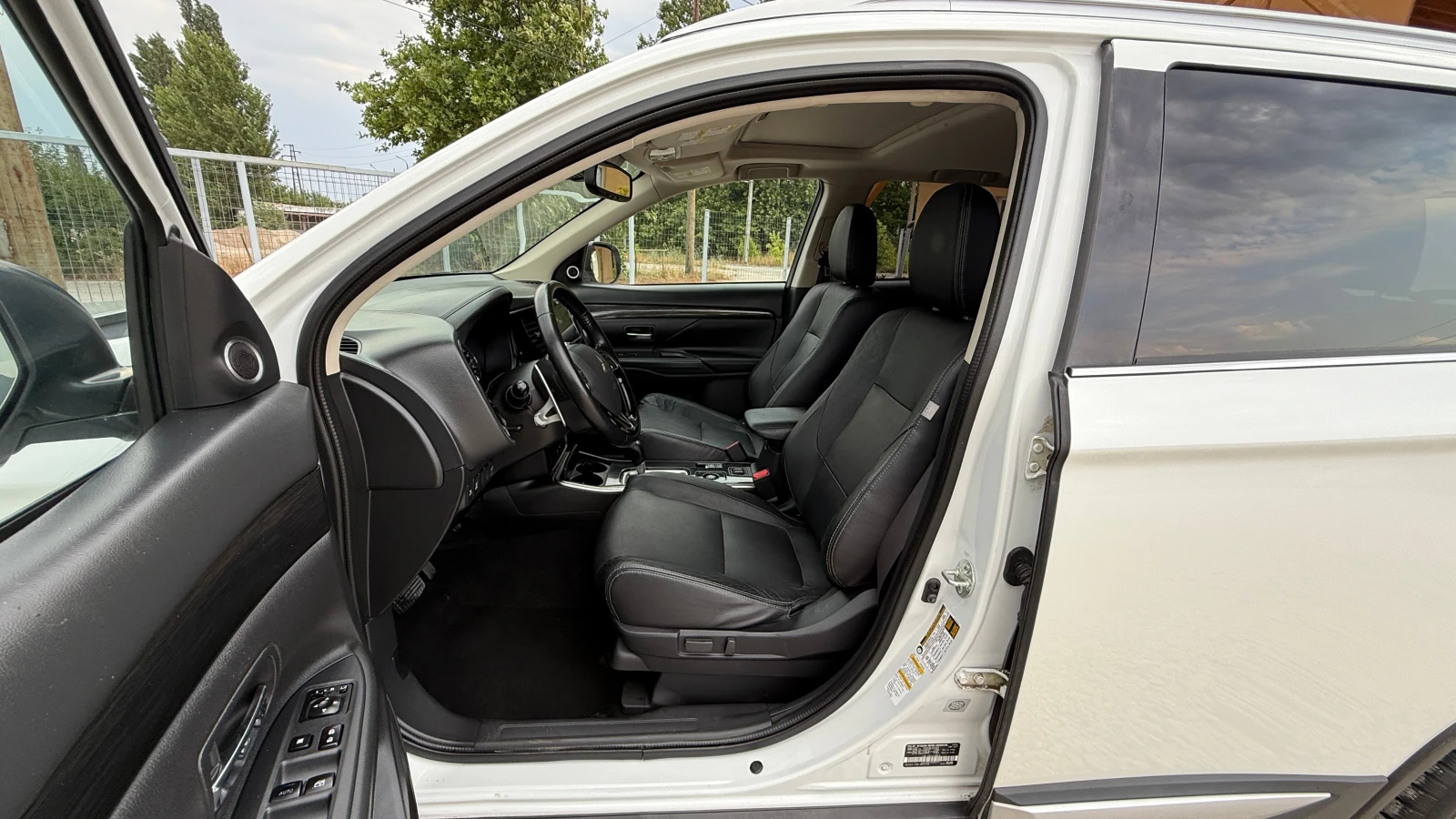Mitsubishi Outlander 3.0-V6-FULL-7МЕСТА-КАНАДА - изображение 8