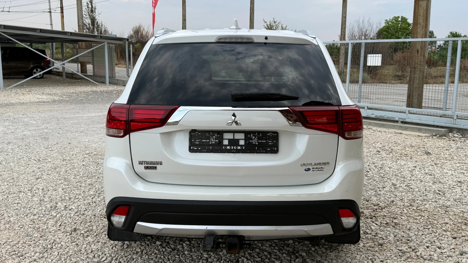 Mitsubishi Outlander 3.0-V6-FULL-7МЕСТА-КАНАДА - изображение 6