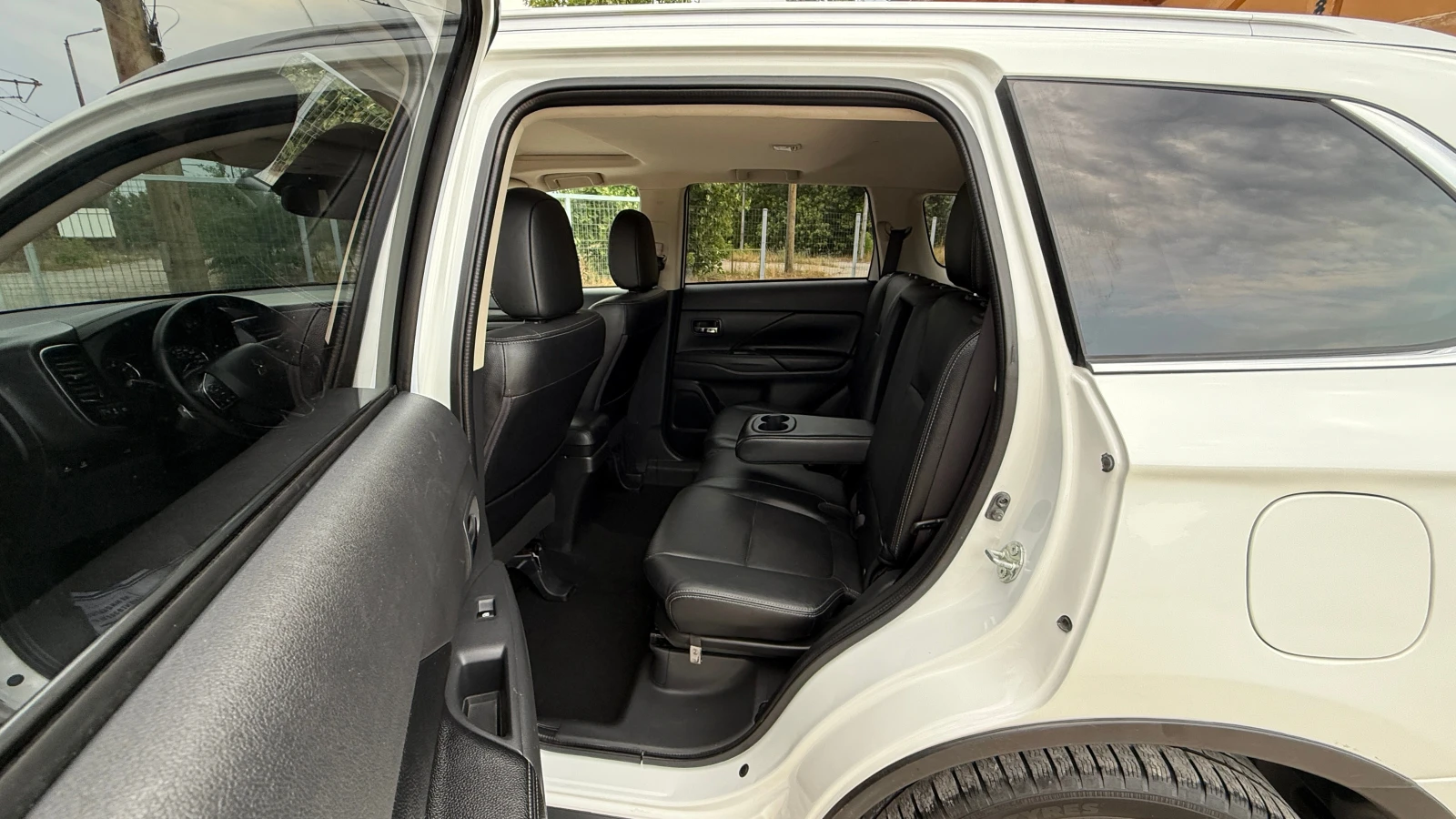 Mitsubishi Outlander 3.0-V6-FULL-7МЕСТА-КАНАДА - изображение 9