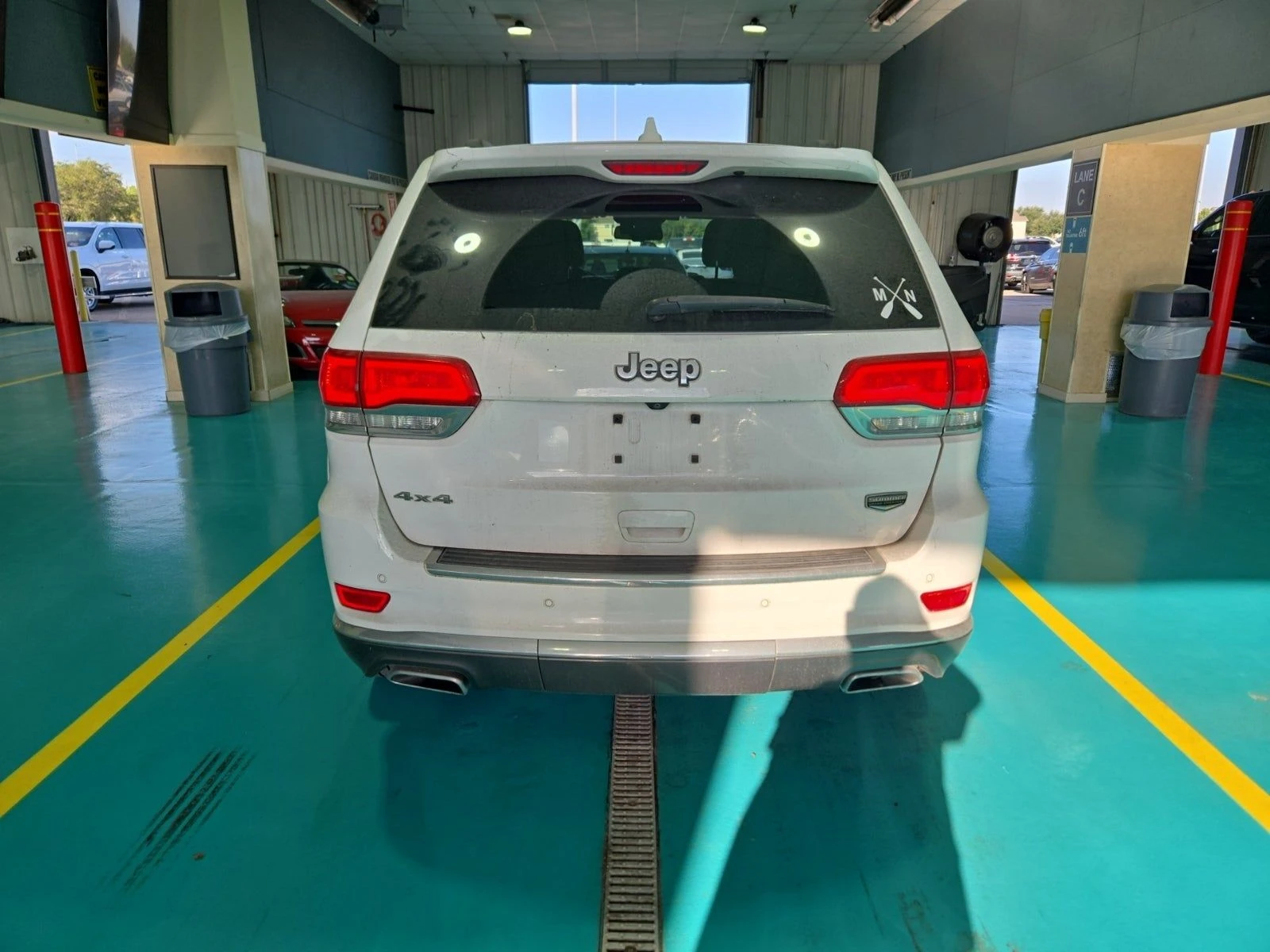 Jeep Grand cherokee SUMMIT* 5.7 HEMI* DISTRONIC* ОБДУХВАНЕ* ПОДГРЕВИ*  - изображение 5