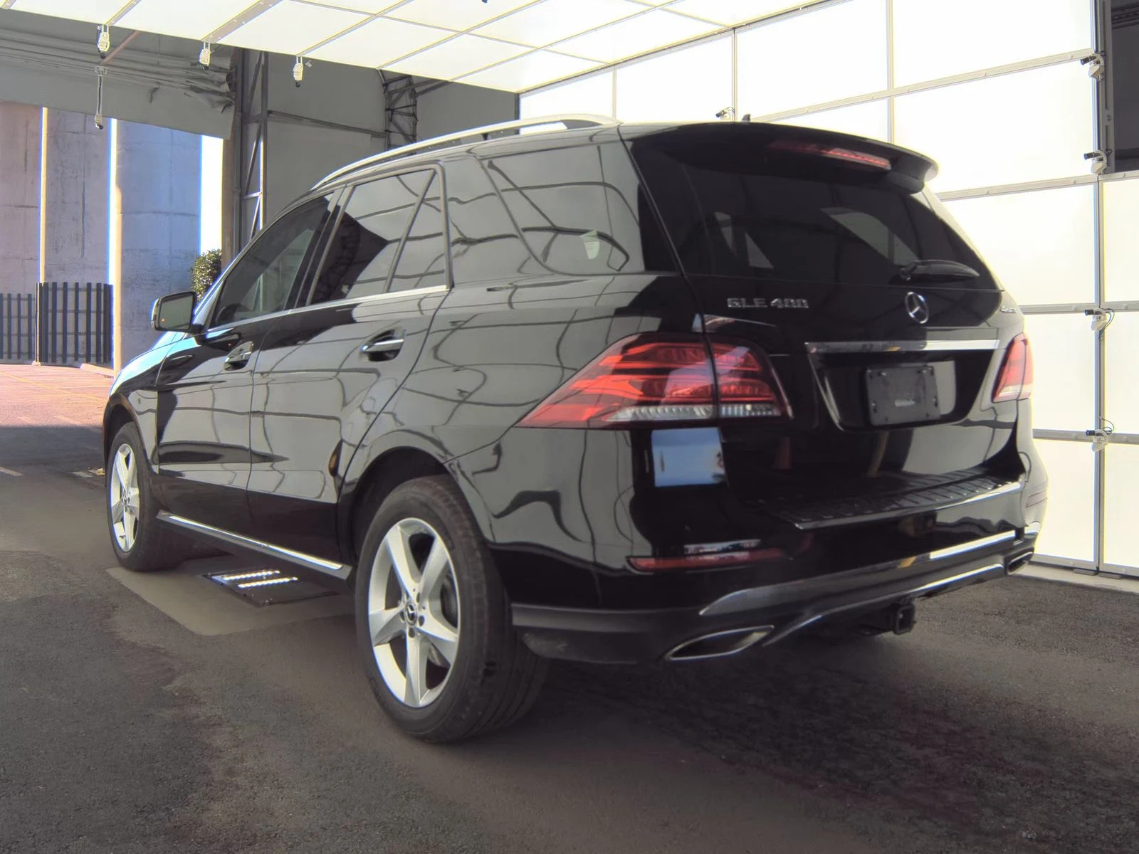 Mercedes-Benz GLE 400 4Matic - изображение 9